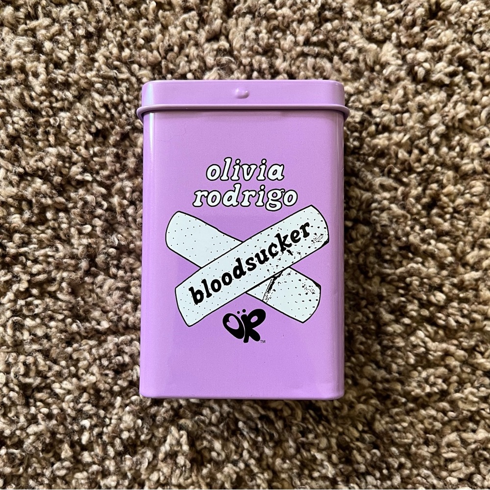 NEW Olivia Rodrigo Bandaids - Picture 2 of 4